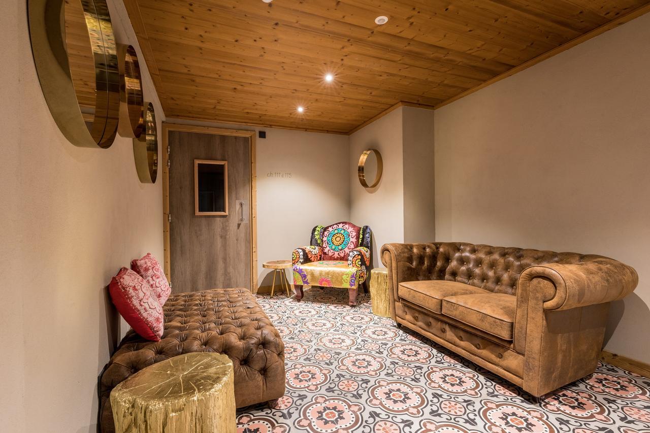 Les Cabanes De La Maison Rouge FRENCH ALPS Eksteriør billede