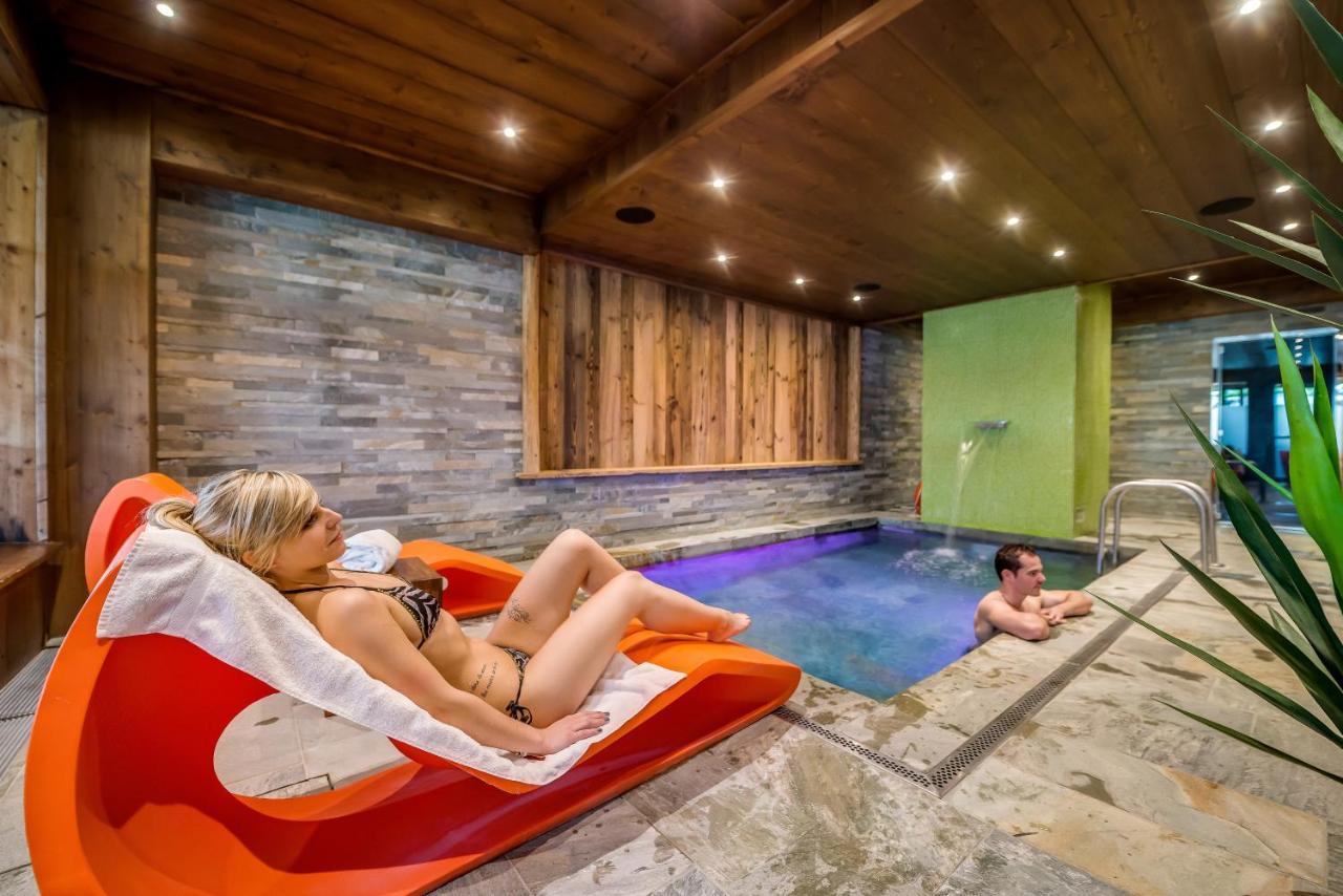 Les Cabanes De La Maison Rouge FRENCH ALPS Eksteriør billede